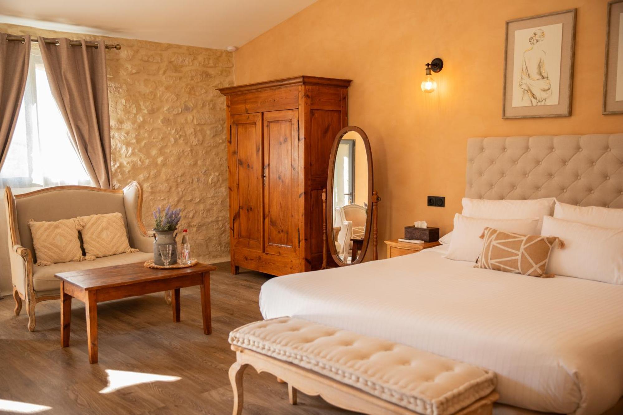 Maison Roucas - Restaurant Et Chambres D'Hotes Solérieux Dış mekan fotoğraf