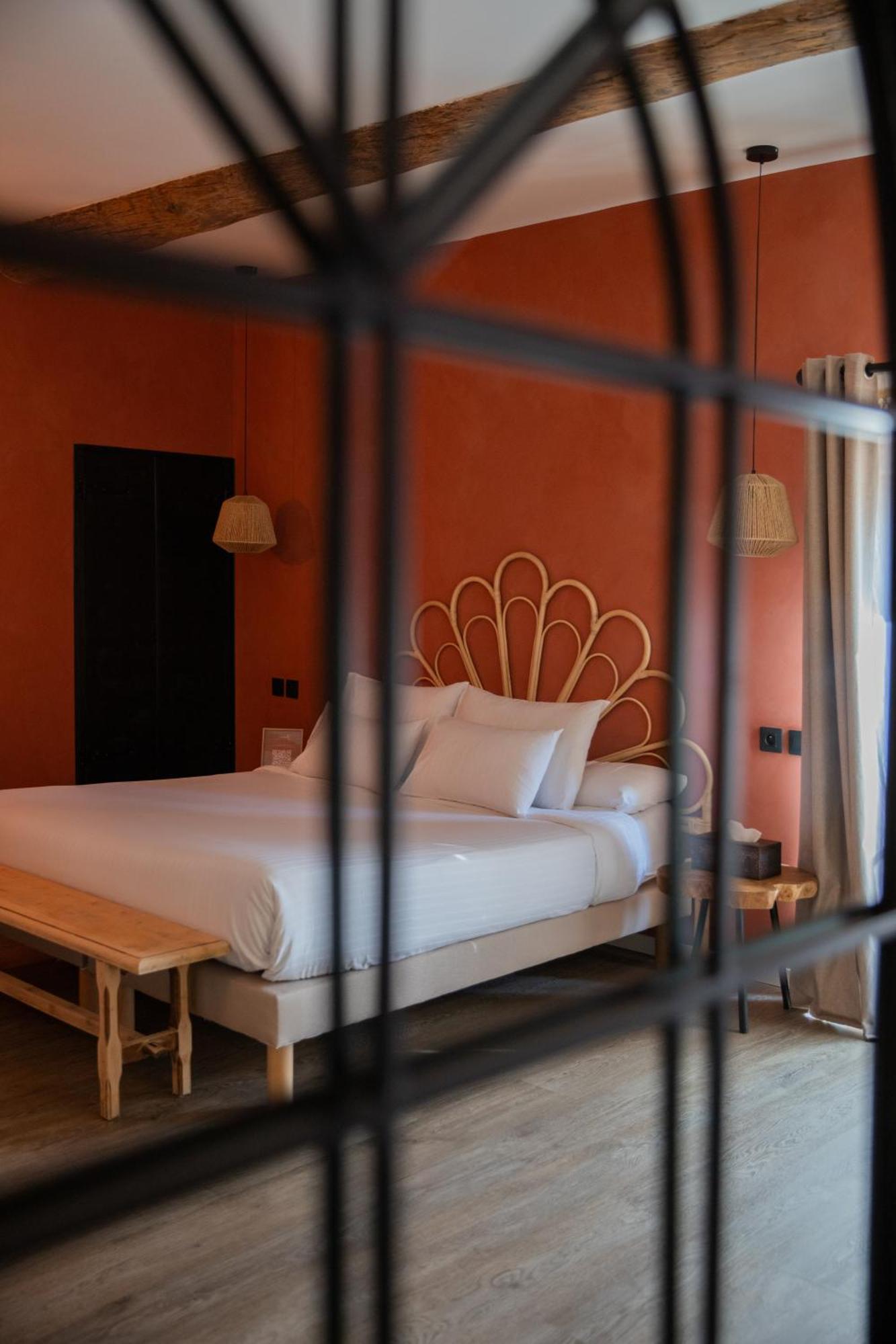 Maison Roucas - Restaurant Et Chambres D'Hotes Solérieux Dış mekan fotoğraf